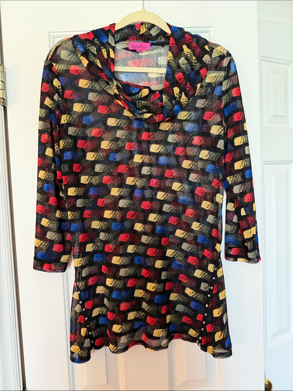 Miss Ross Women's Multicolor Cowl Neck Tunic Top - Black Base